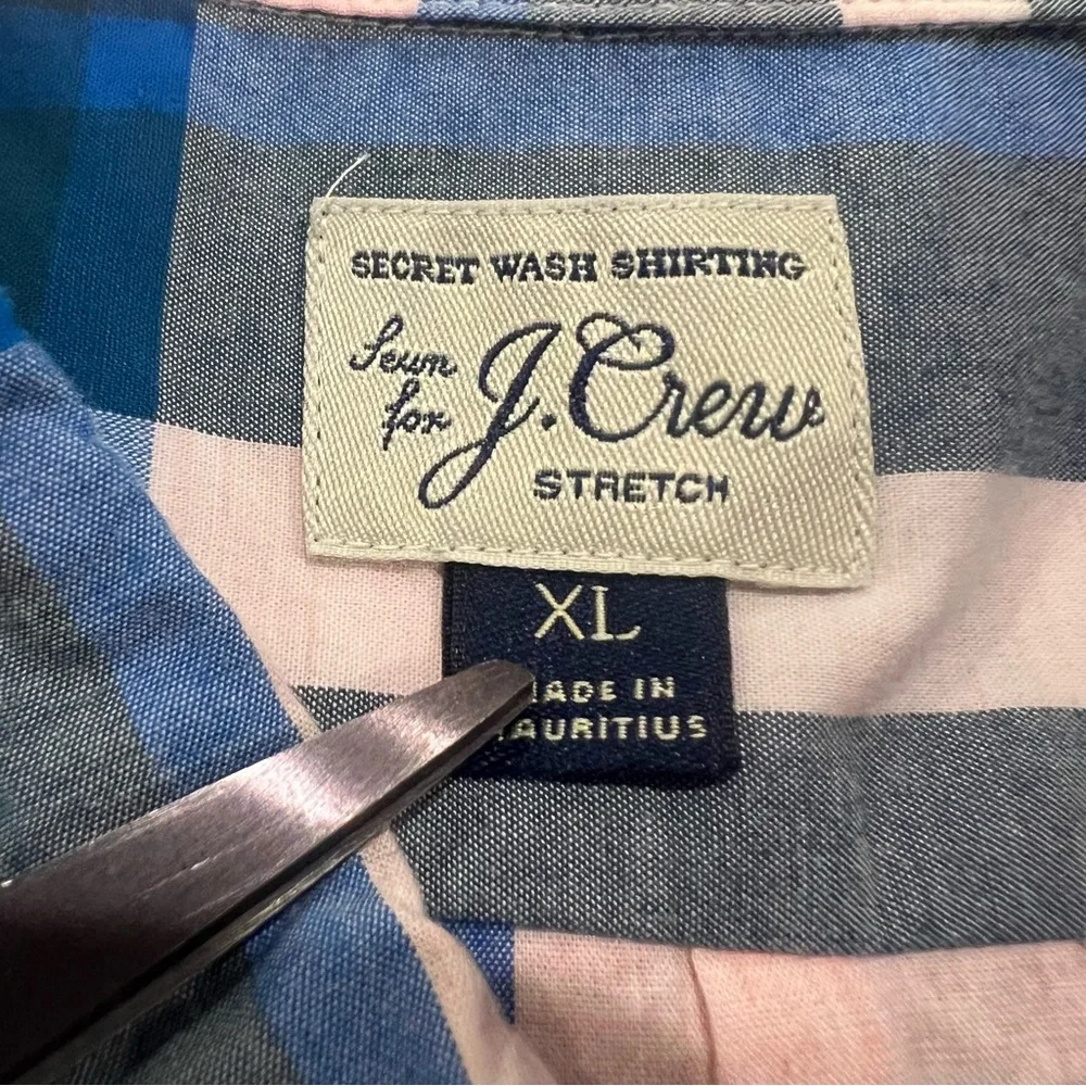 J.Crew Men’s Classic Fit Short-Sleeve Secret Wash Button‎ Up Shirt Pink Plaid